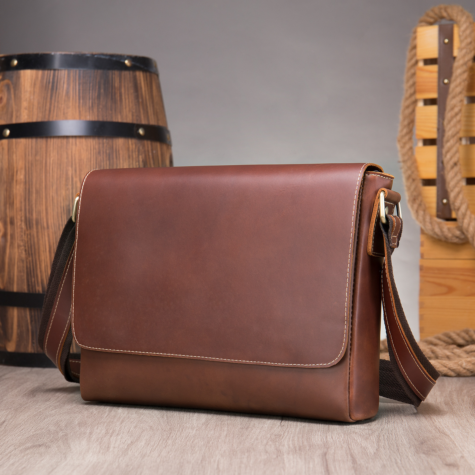 Messenger Bag — Heritage Cowhide Flap — detail view 3